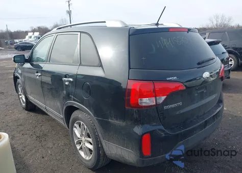 2015 Kia Sorento Lx z USA, uszkodzony, nr VIN 5XYKT4A61FG650193